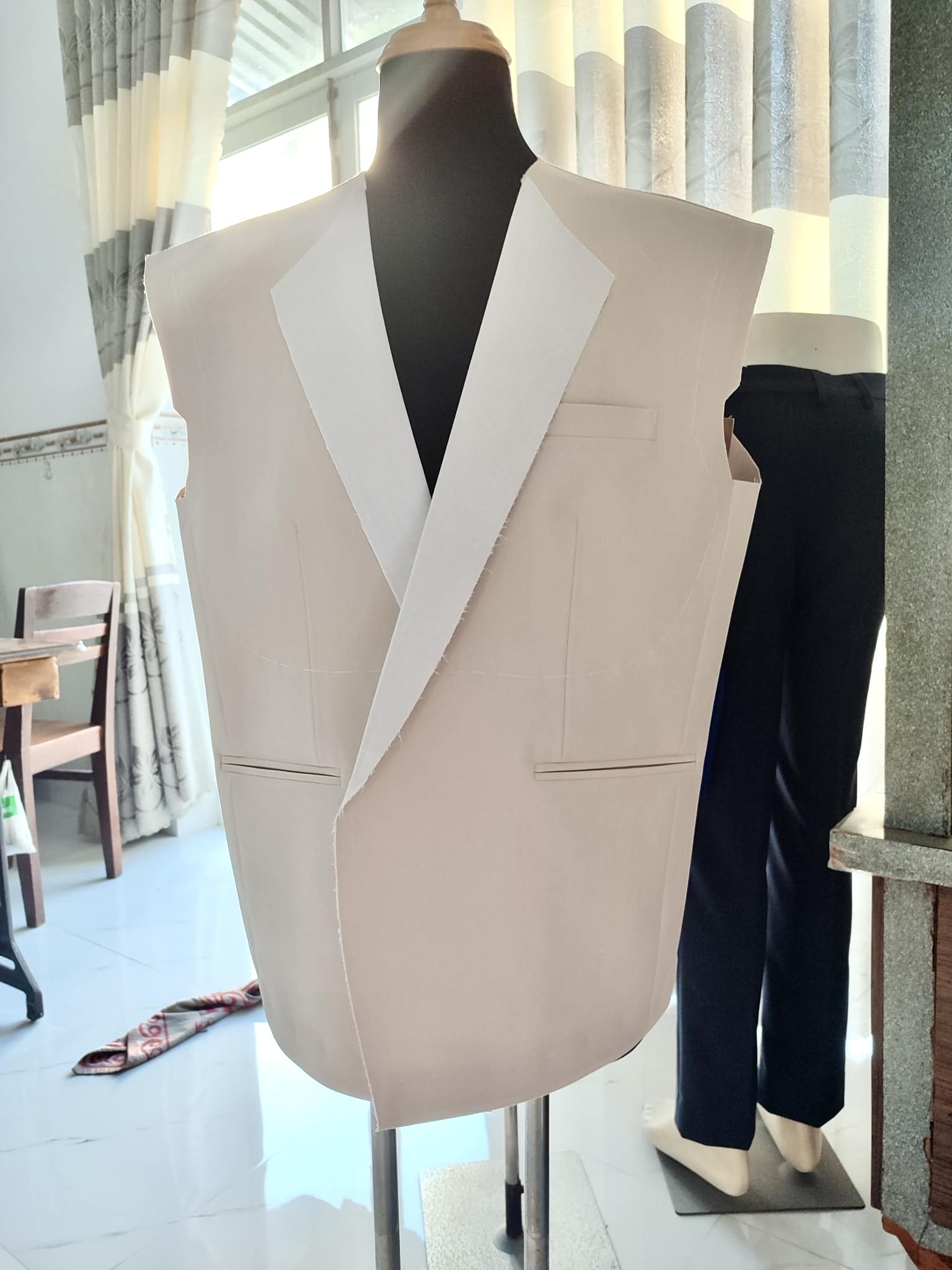Xem ảnh  của khách hàng - Anh Tailor